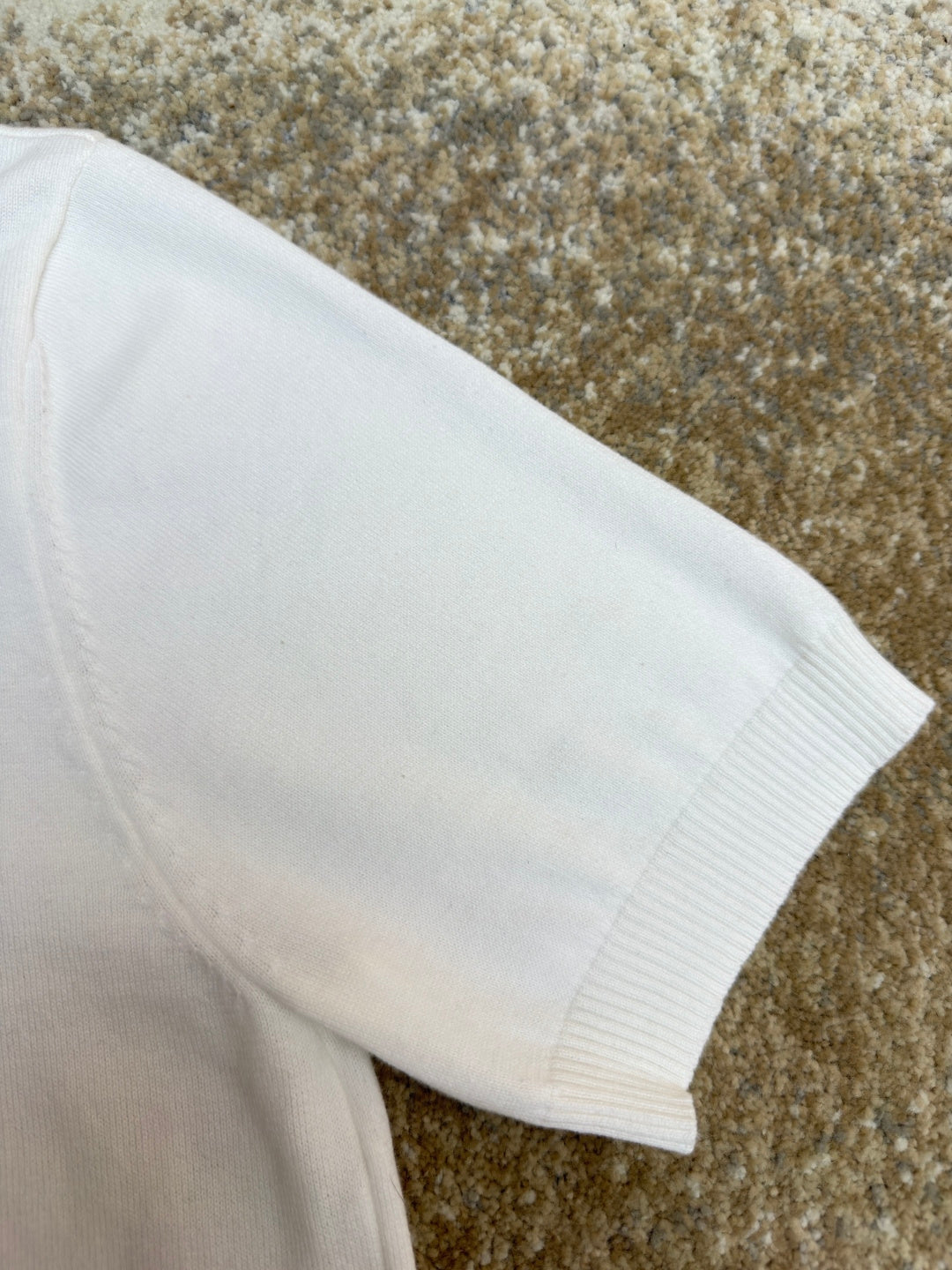 FENDI 26S SHORT SLEEVE KNIT 105