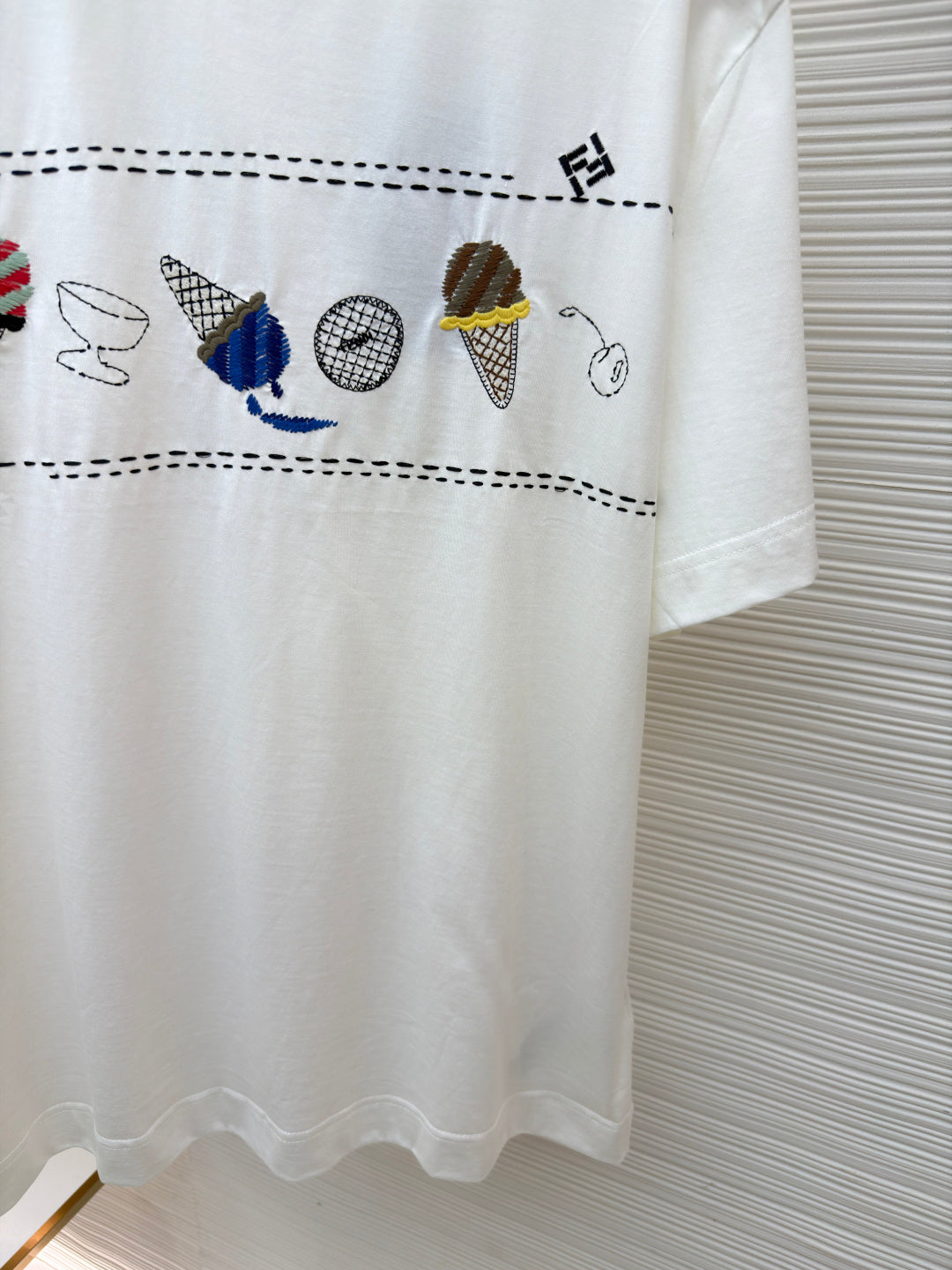 FENDI 26S SHORT SLEEVE T-SHIRT 057