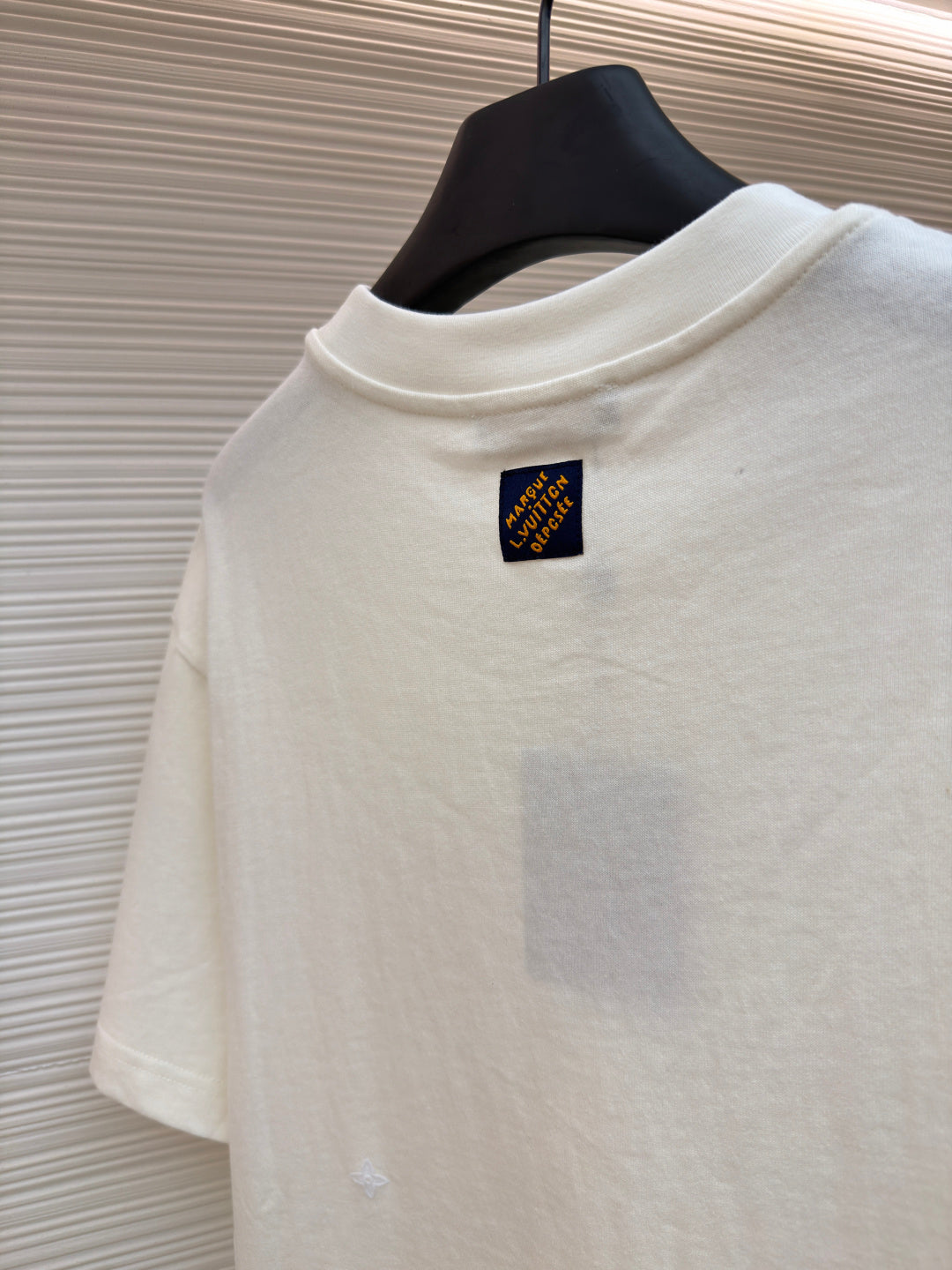 LV 26S T-SHIRT STYLE 244