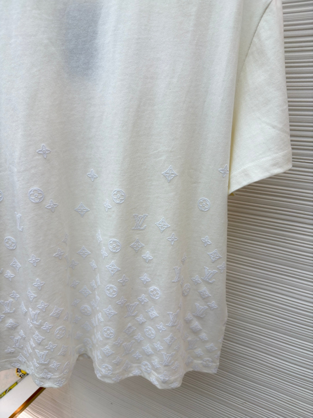 LV 26S T-SHIRT STYLE 244