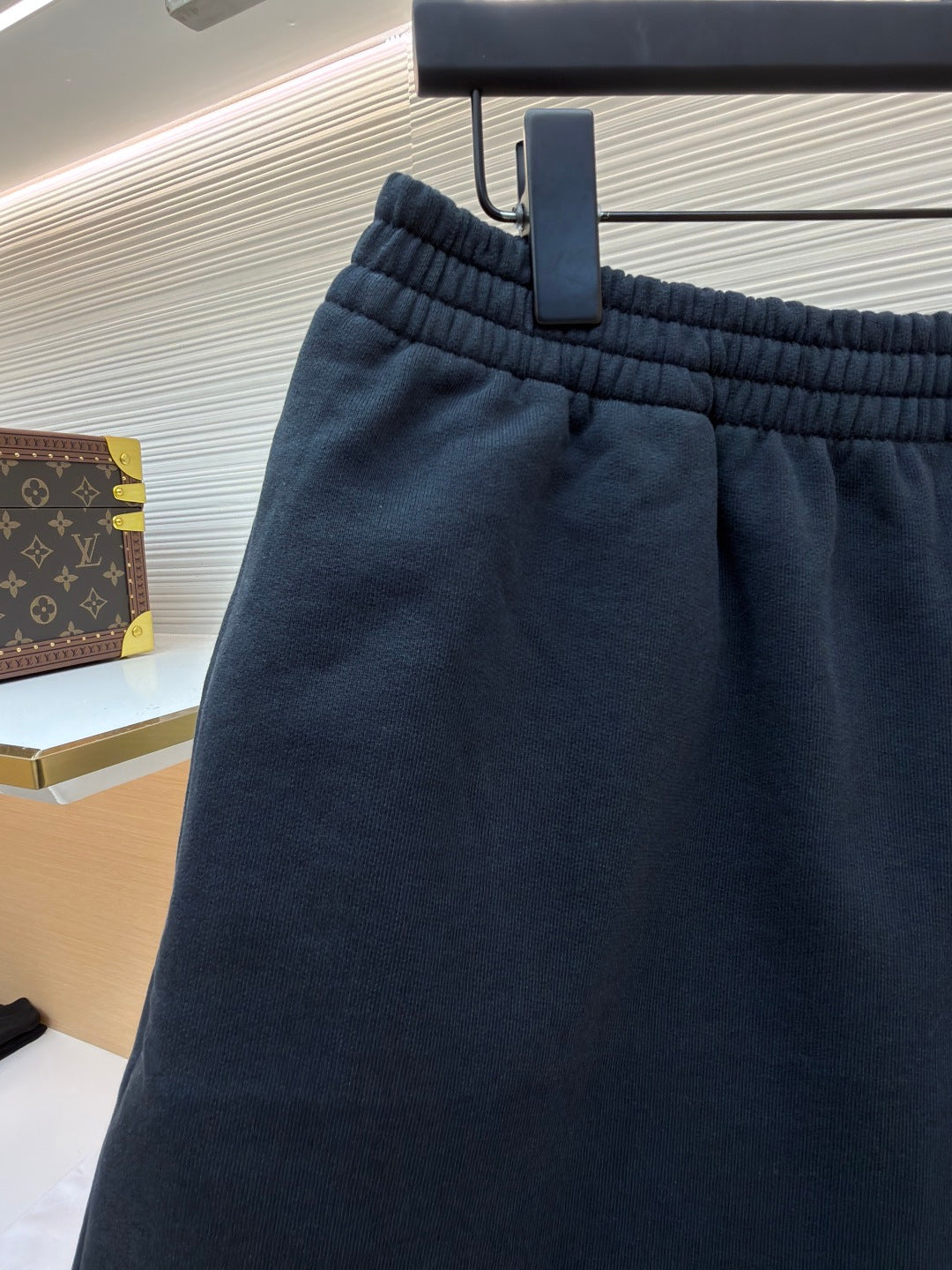 BALENCIAGA 26S SHORTS 085