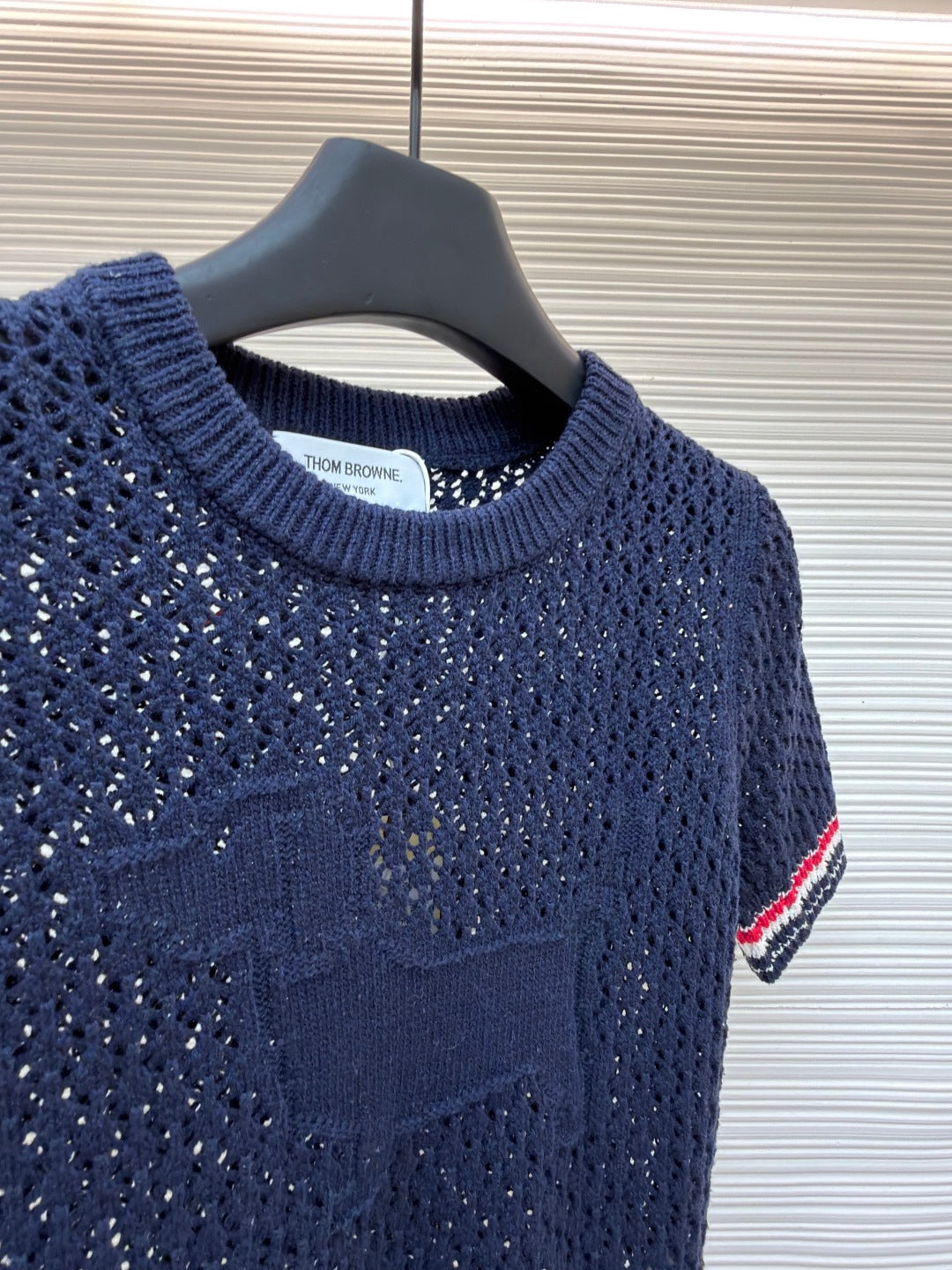 THOM 26S SHORT-SLEEVED KNIT TOP STYLE 159