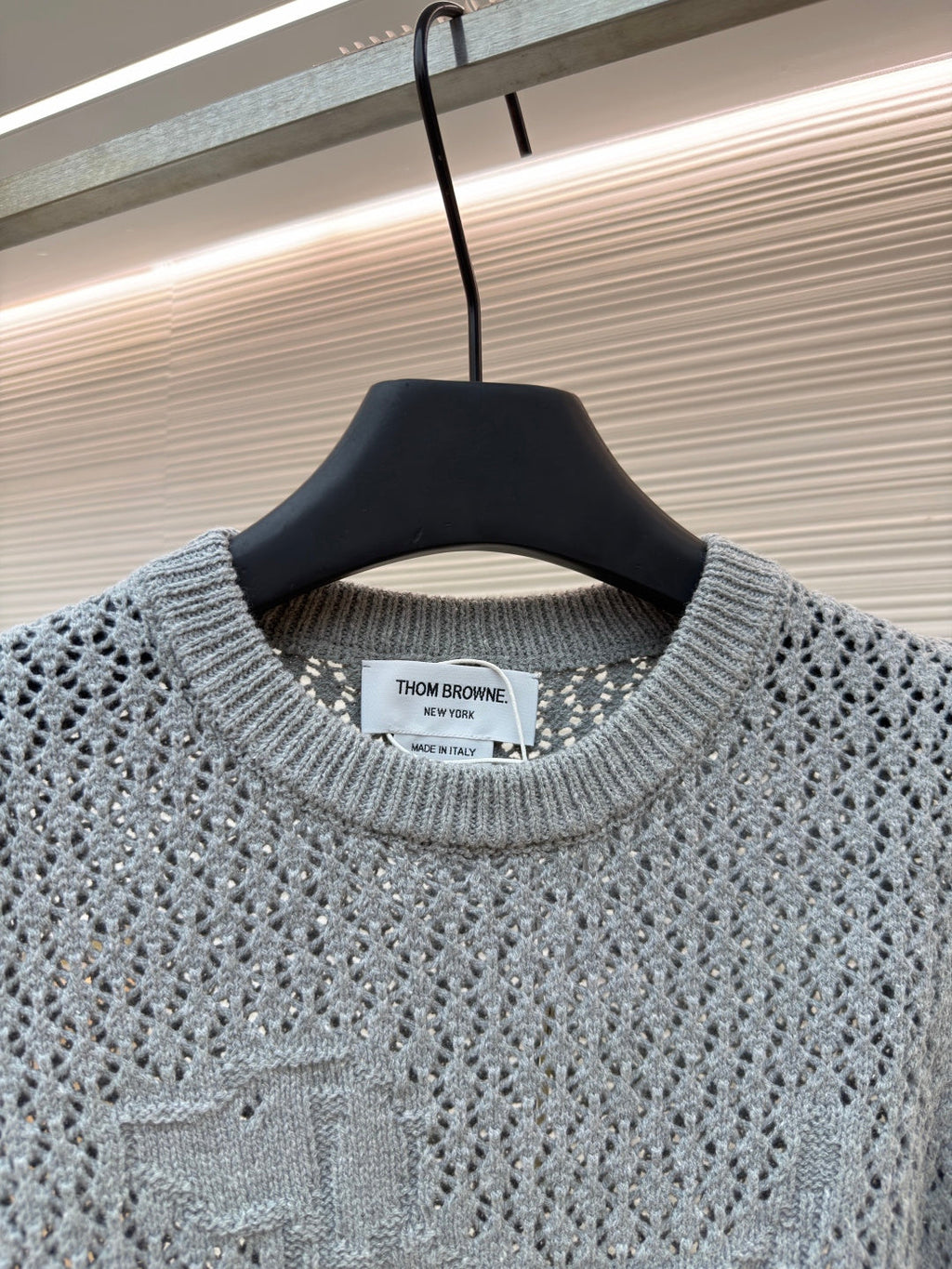 THOM 26S SHORT-SLEEVED KNIT TOP STYLE 158