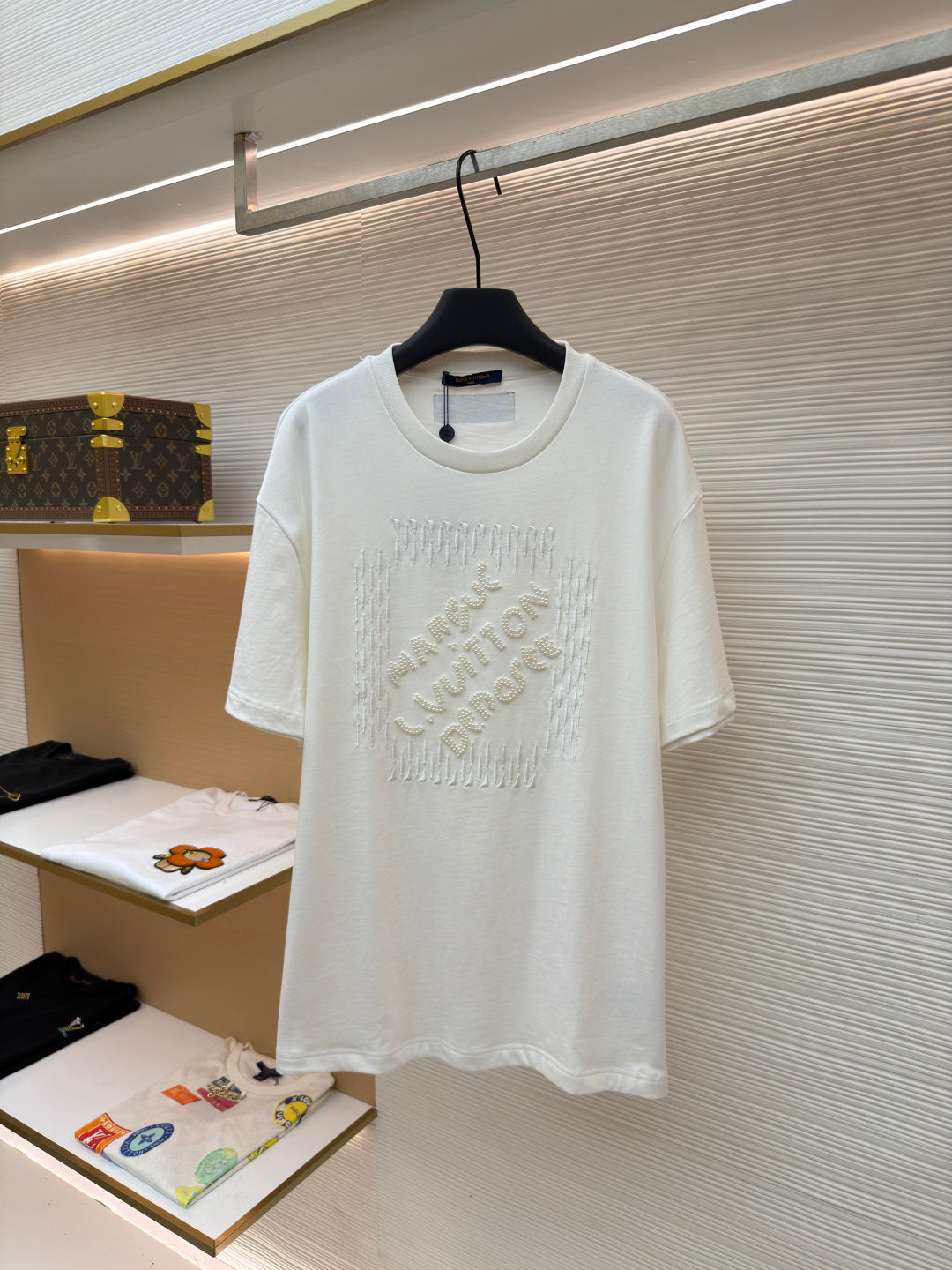 LV 26S T-SHIRT STYLE 230