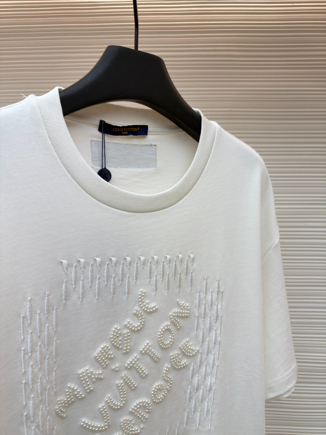 LV 26S T-SHIRT STYLE 230