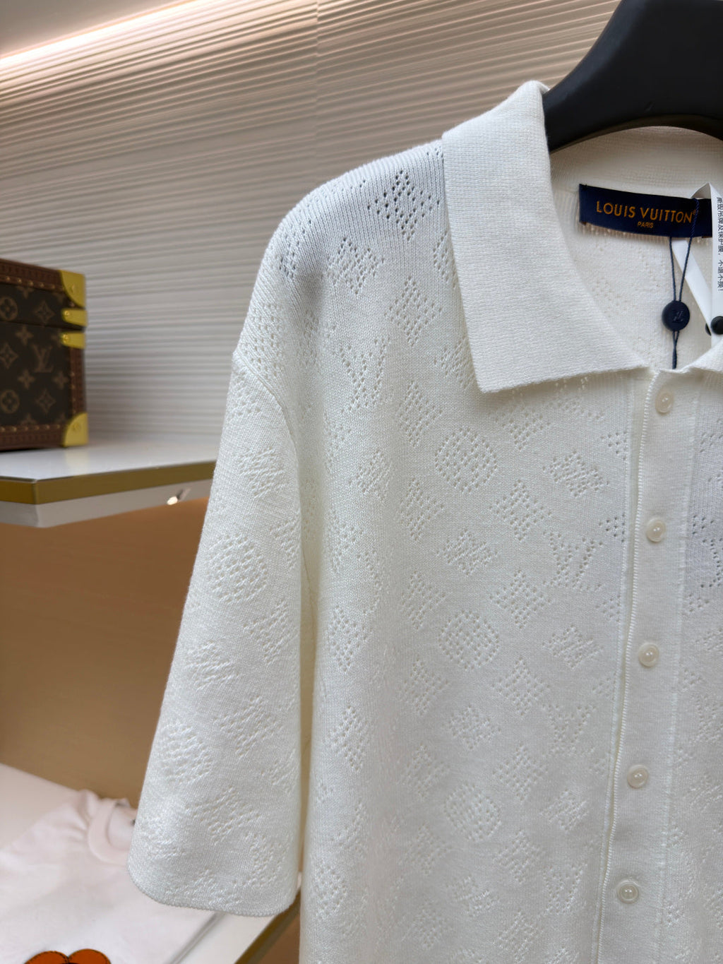 LV 26S SHORT-SLEEVED KNIT POLO SHIRT STYLE 206