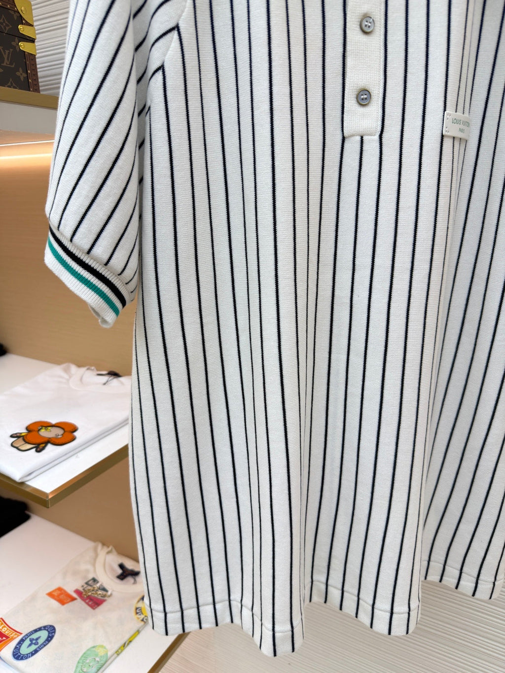 LV 26S SHORT-SLEEVED KNIT POLO SHIRT STYLE 205