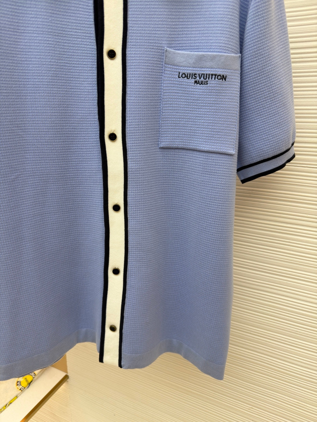 LV 26S SHORT-SLEEVED KNIT POLO SHIRT STYLE 204