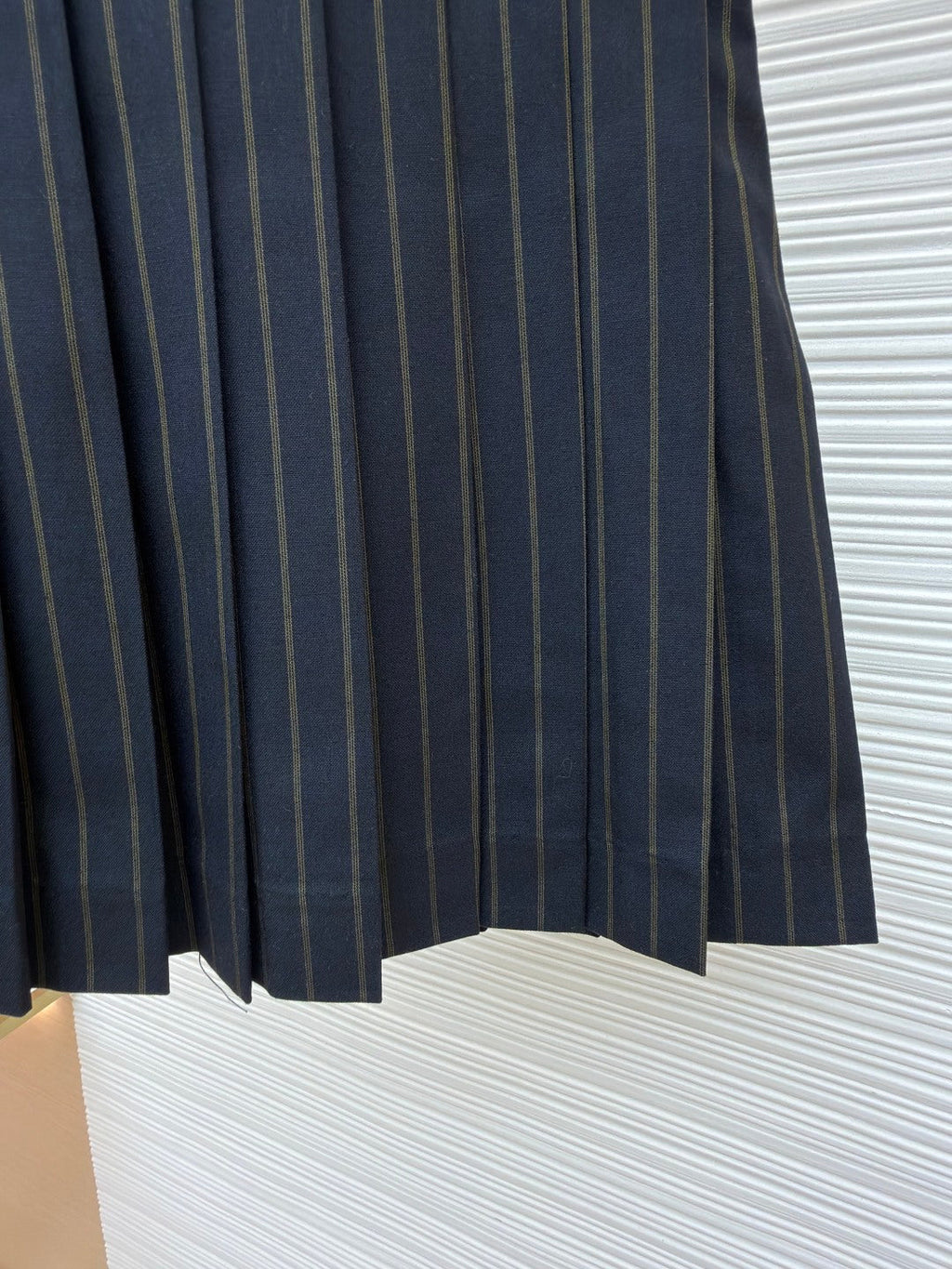 MIUMIU 26S PLEATED MINI SKIRT STYLE 1091