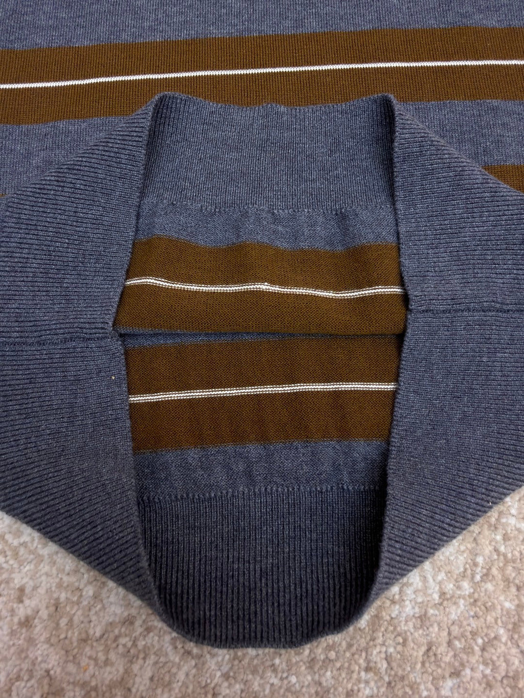 MIUMIU 26S SHORT-SLEEVED KNIT POLO SHIRT STYLE 1090