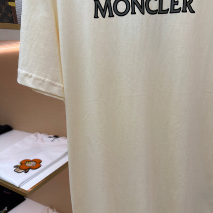 MONCLER 26S SHORT SLEEVE T-SHIRT 553