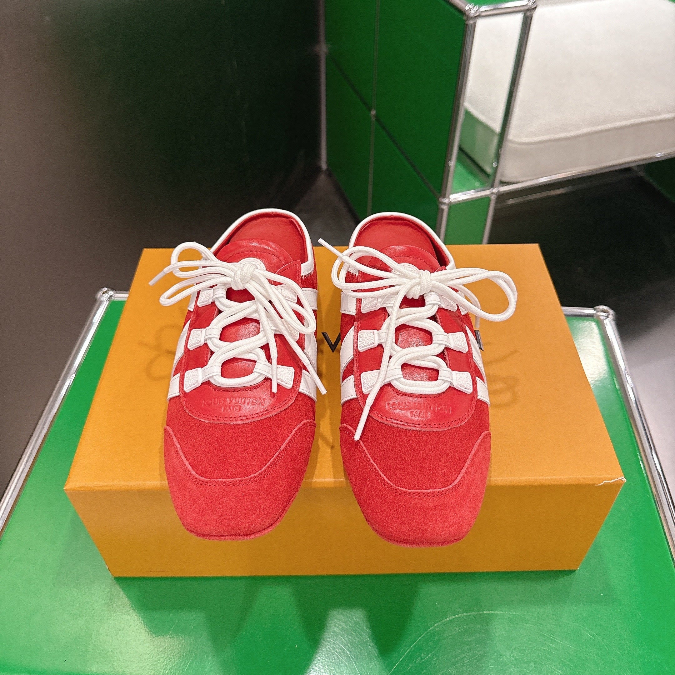 LV 26S MULE SNEAKERS IN RED SUEDE