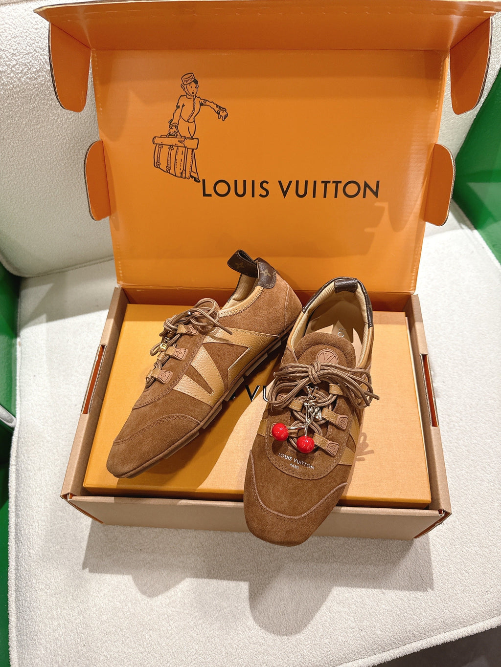 LV 26S SNEAKERS IN DARK BROWN SUEDE WITH CHERRY CHARM