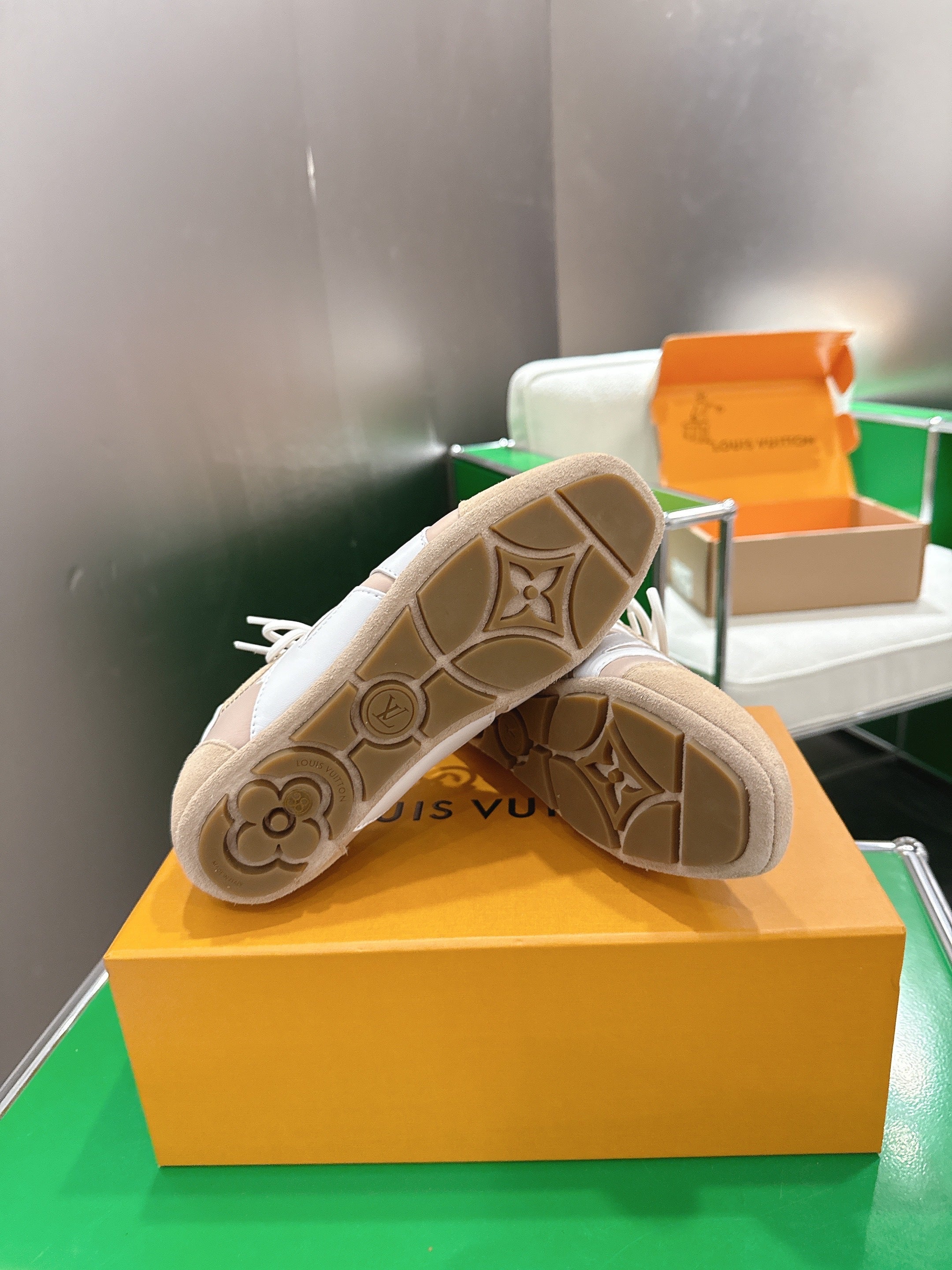 LV 26S SNEAKERS IN BEIGE SUEDE WITH CHERRY CHARM