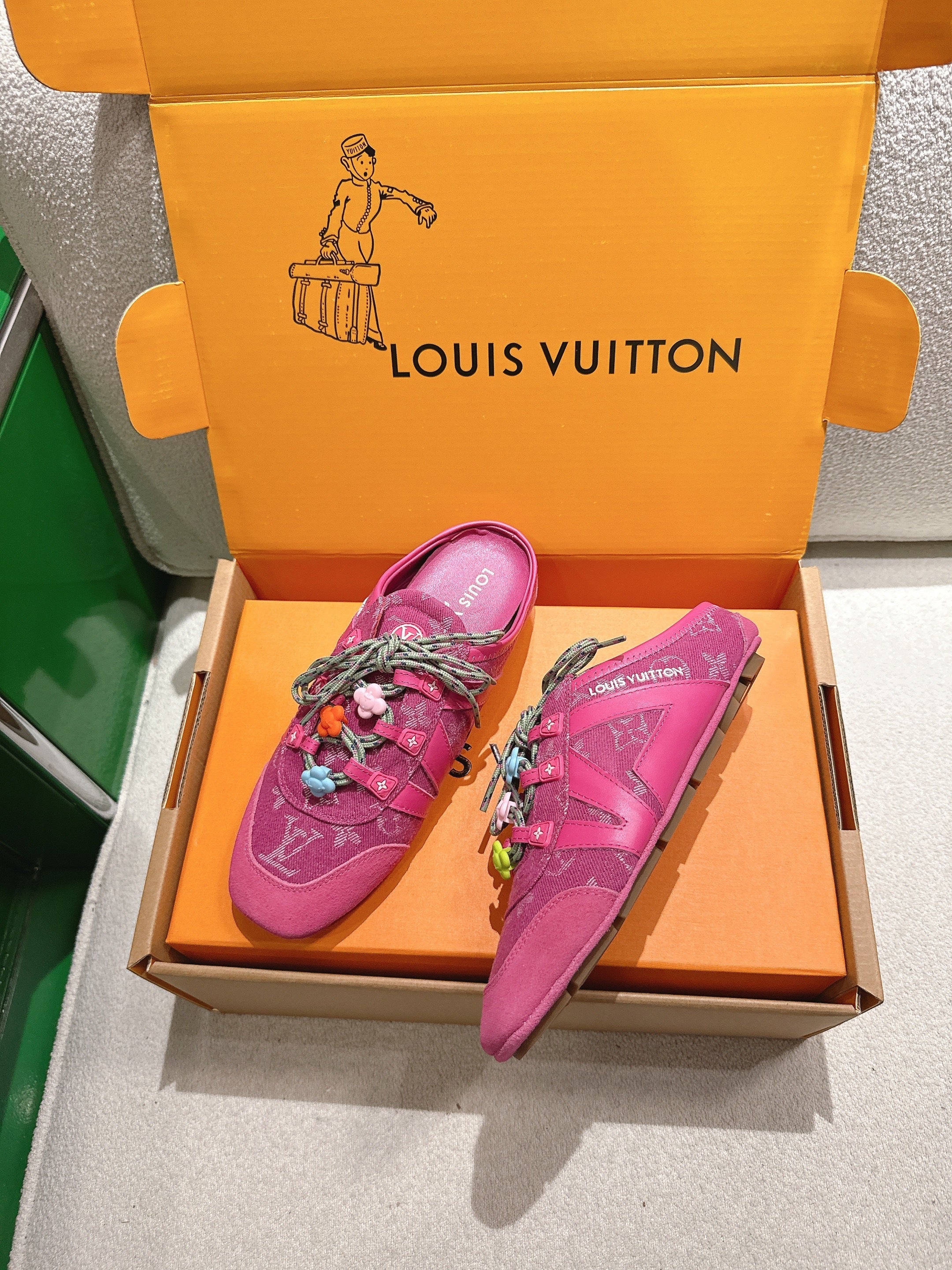 LV 26S MULE SNEAKERS IN DARK PINK DENIM AND SUEDE WITH FLOWER CHARM