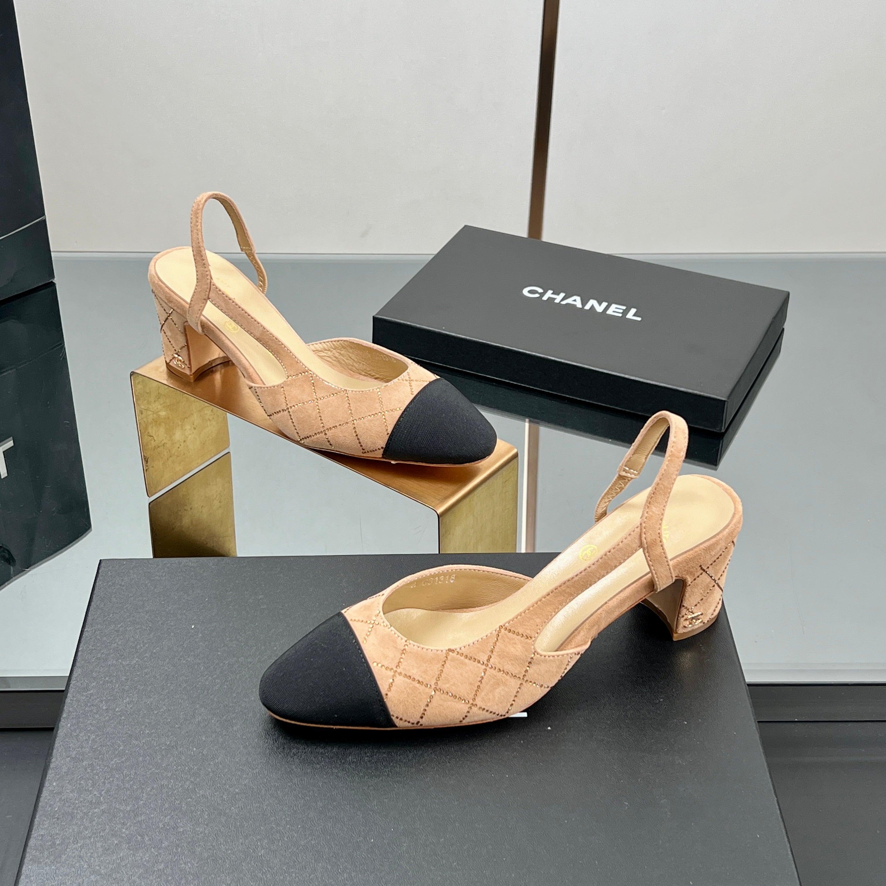 CC SLINGBACK 25S 65 MM IN BEIGE SUEDE AND CRYSTALS