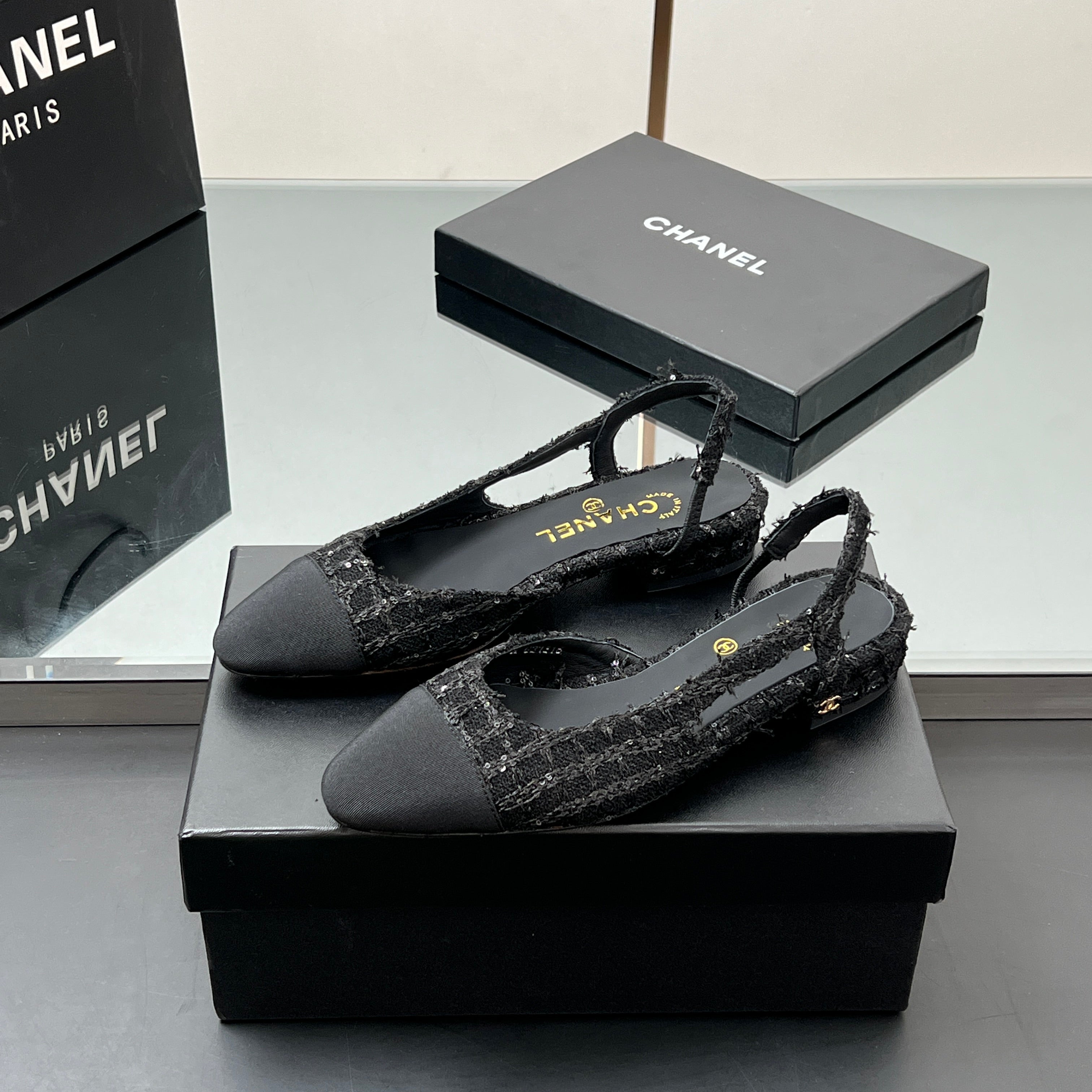 CC SLINGBACK 25S IN BLACK FABRIC AND TWEED SEQUINED