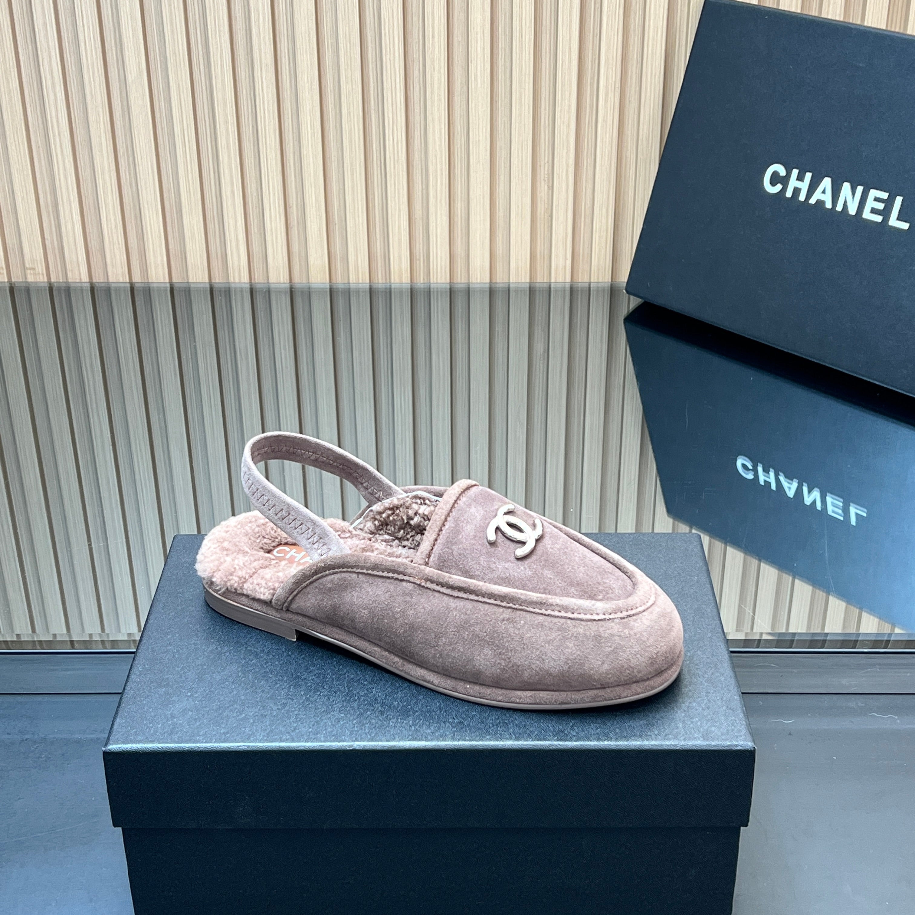 CHANEL 25S BACK STRAP MULE 15MM IN TAUPE GRAY SUEDE AND WOOL SILVER HARDWARE