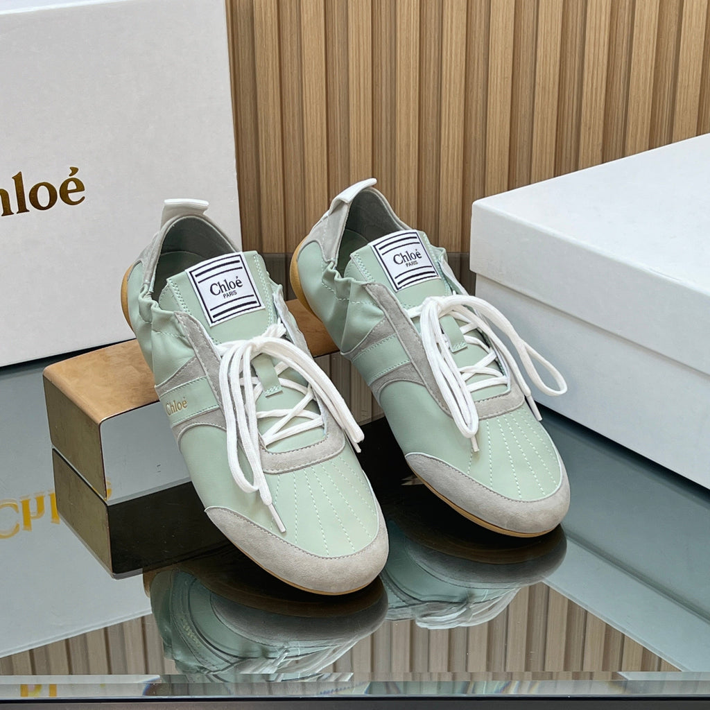 CHLOÉ 26S SNEAKERS IN LIGHT GREEN CALFSKIN AND GREY SUEDE