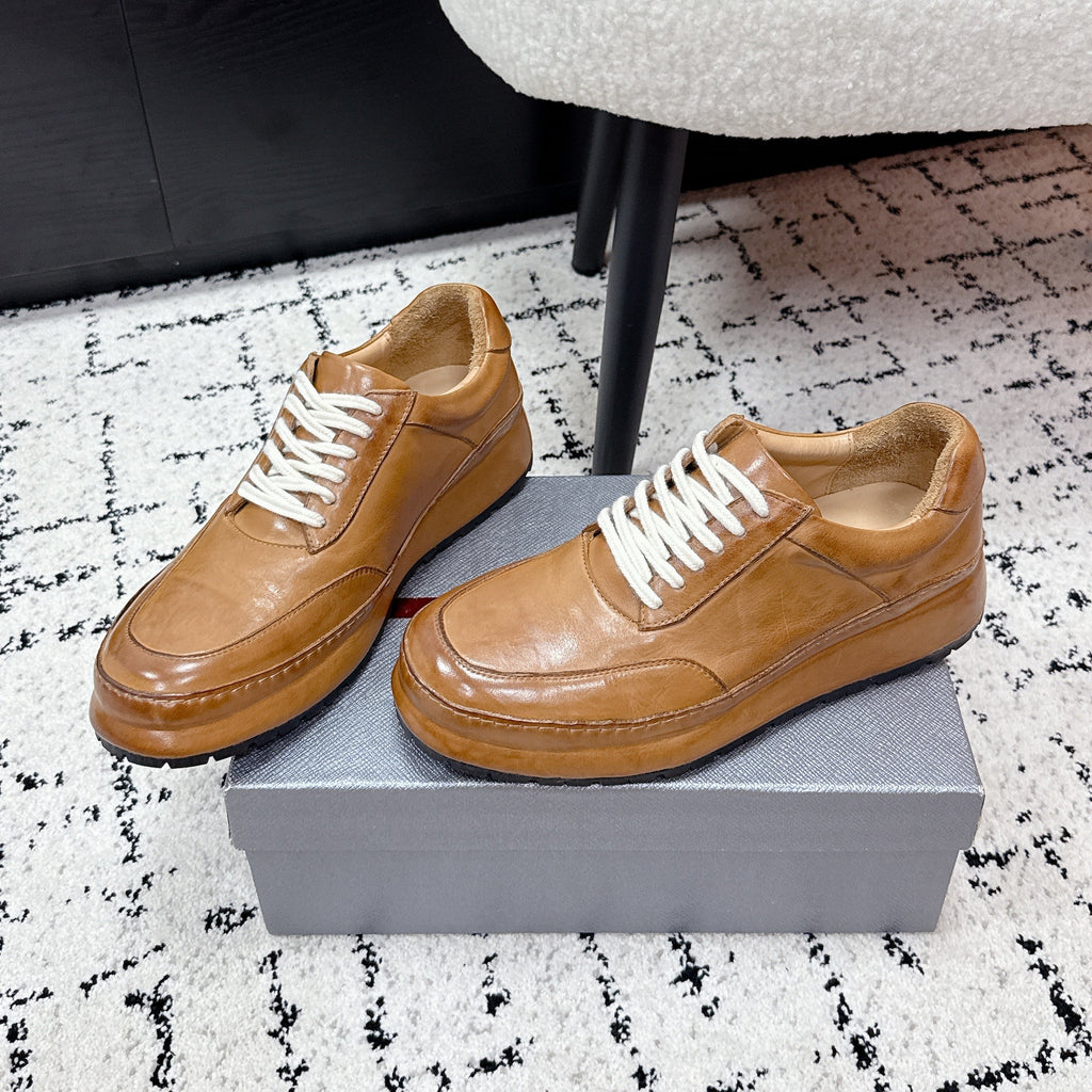 PRADA 26S SNEAKERS IN GOLDEN BROWN SHINY CALFSKIN