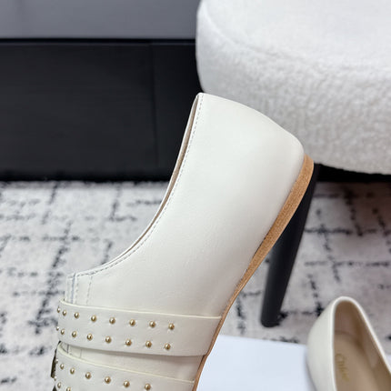 CHLOÉ 26S FLAT SHOES IN WHITE CALFSKIN WITH METAL STUDS