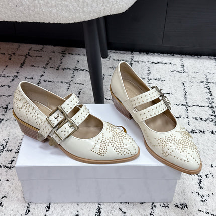 CHLOÉ 26S METAL STUD SHOES IN CREAM WHITE CALFSKIN