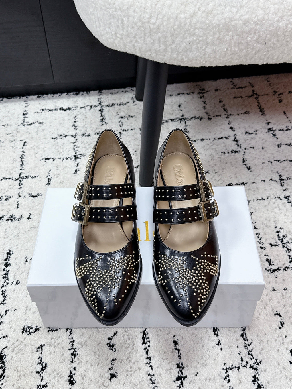 CHLOÉ 26S METAL STUD SHOES IN BLACK CALFSKIN