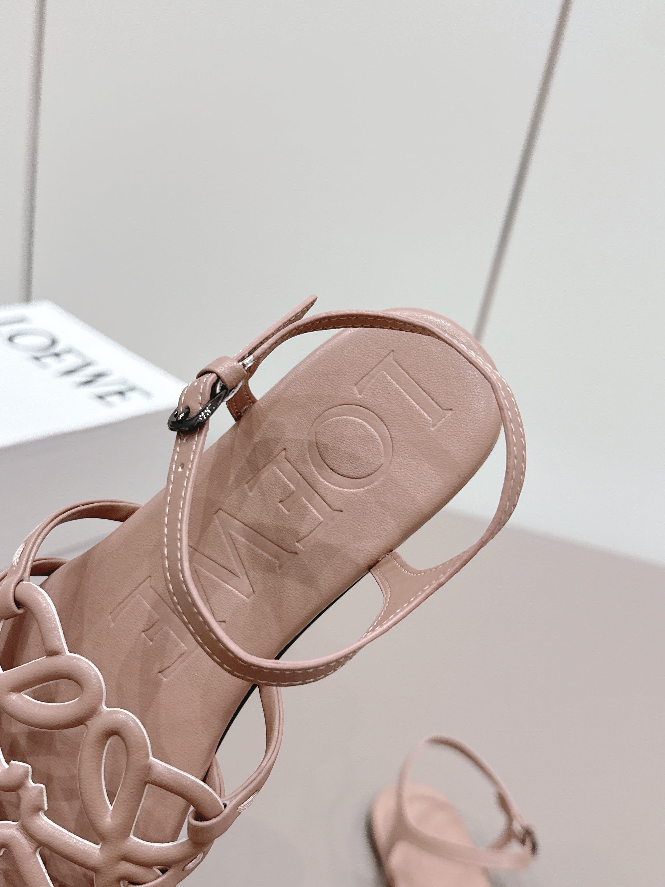 LOEWE 26S SQUARE TOE SANDALS IN PINK CALFSKIN LOGO