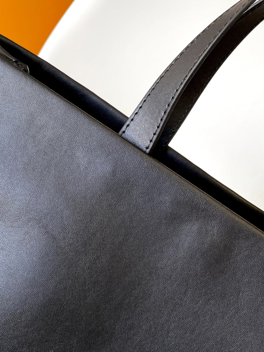 LV 26S SHOPPER TOTE 40 IN BLACK CALFSKIN