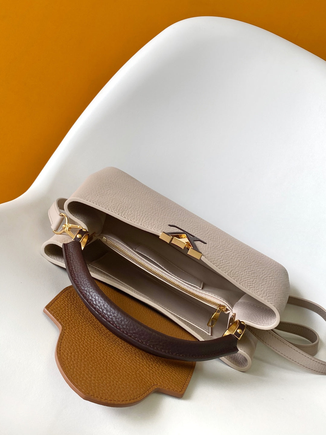 LV 26S CAPUCINES BAG 31 IN GRAYISH BEIGE TAURILLON CALFSKIN