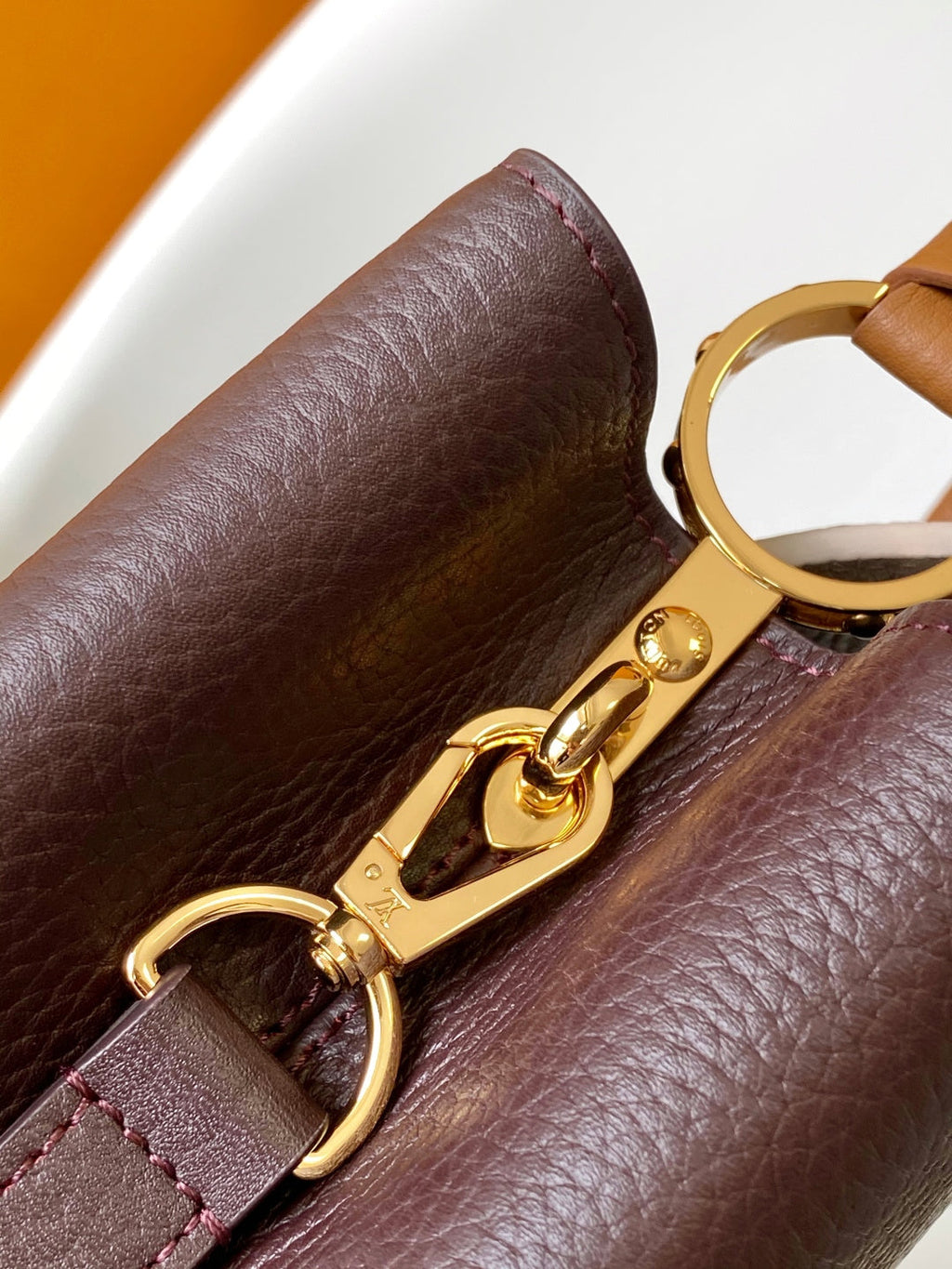 LV 26S CAPUCINES BAG 27 IN REDDISH BROWN TAURILLON CALFSKIN