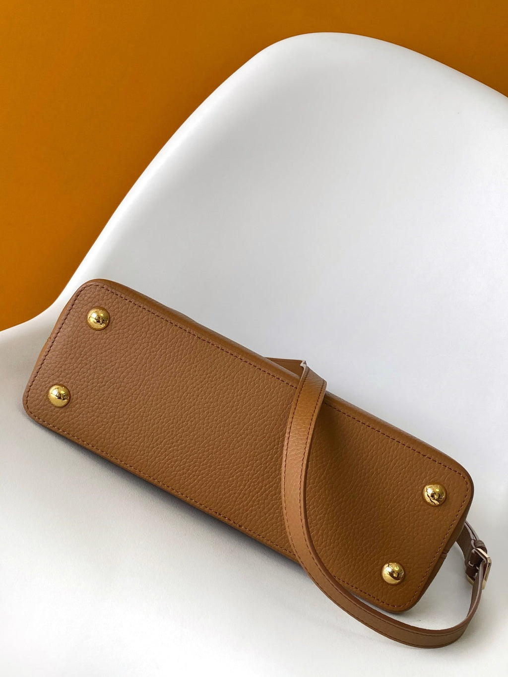 LV 26S CAPUCINES BAG 31 IN BROWN TAURILLON CALFSKIN