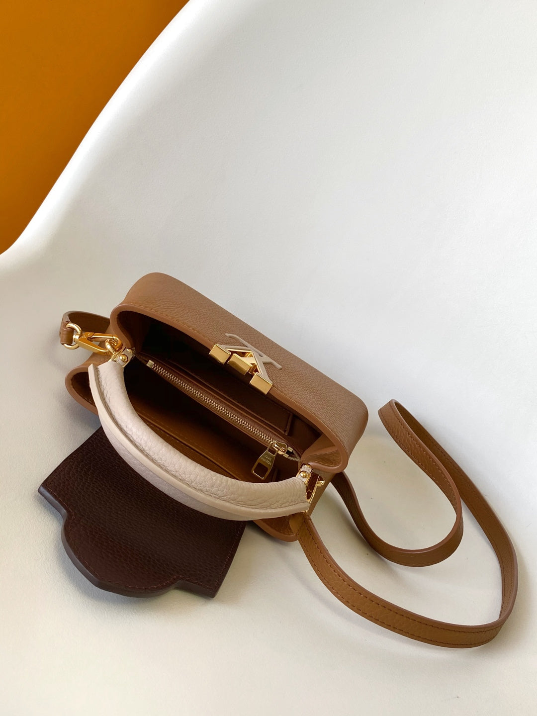 LV 26S CAPUCINES BAG 21 IN BROWN TAURILLON CALFSKIN