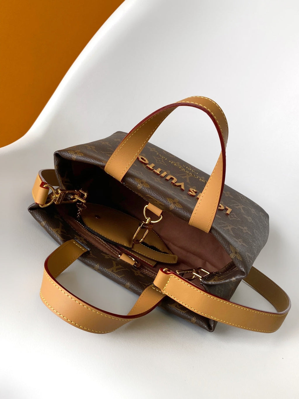LV 26S LOUIS HANDBAG 25 IN BROWN CALFSKIN
