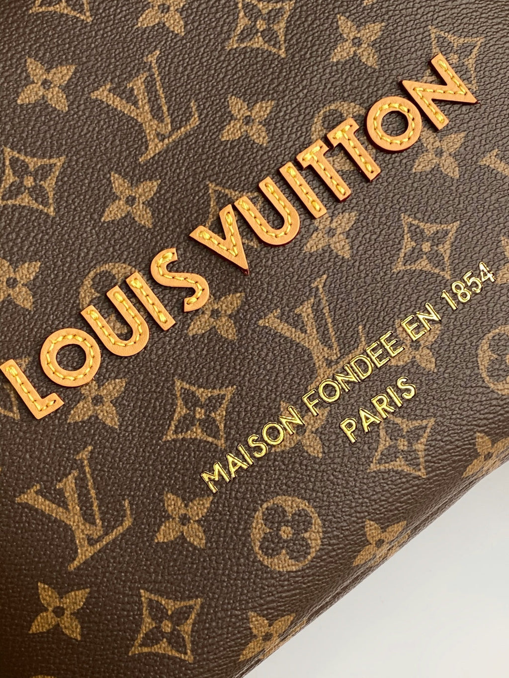 LV 26S LOUIS HANDBAG 25 IN BROWN CALFSKIN