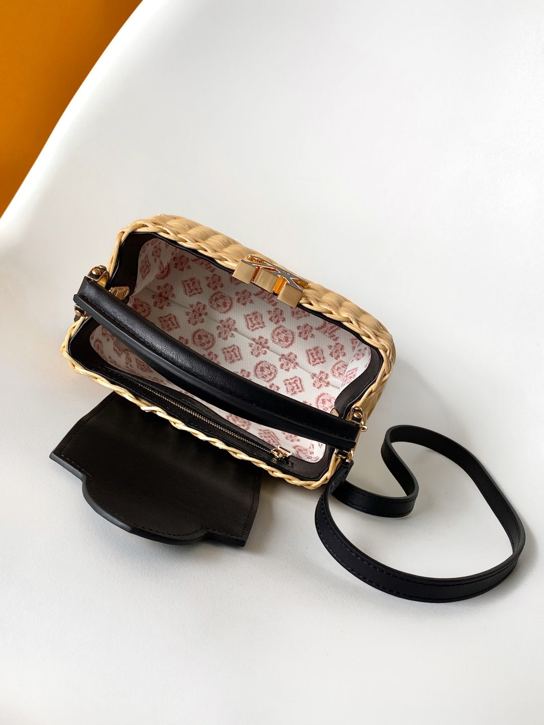 LV CAPUCINES BB BAG 27 PINIC IN BLACK CALFSKIN GOLD HARDWARE