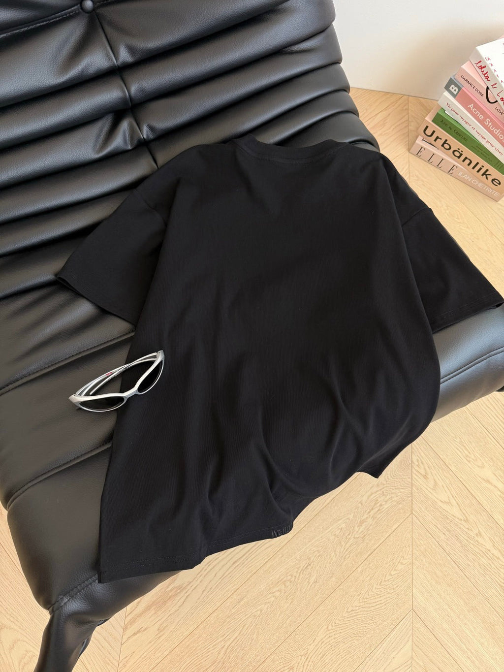 SHORT-SLEEVE TEE 25S WITH PEARL LETTERING 265703