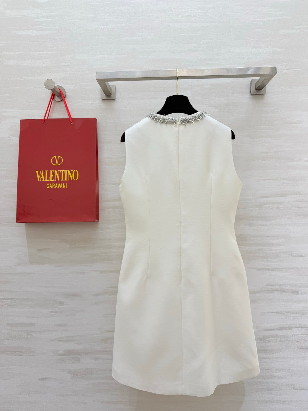 VALENTINO 26S SLEEVELESS DRESS 126