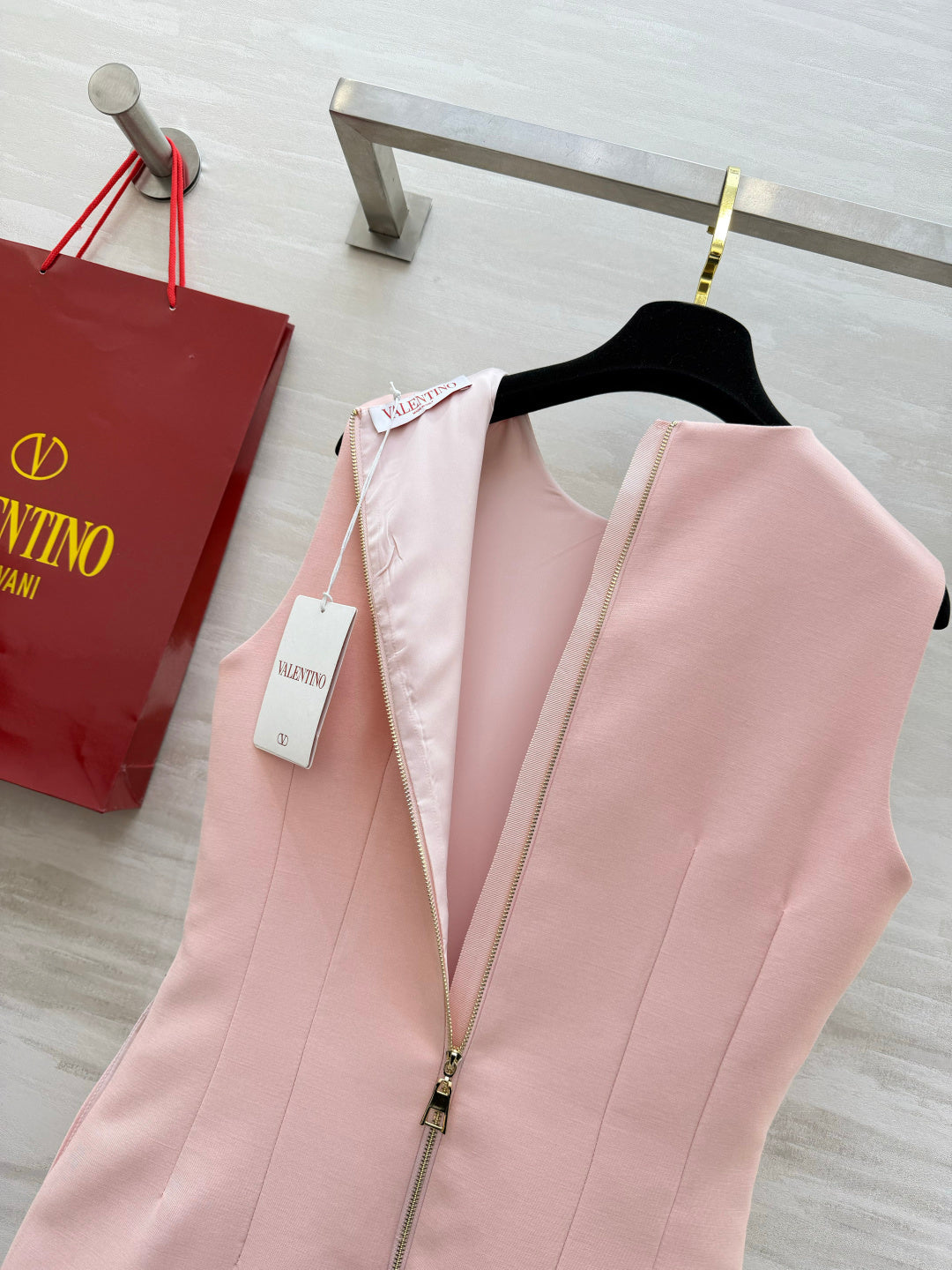 VALENTINO 26S SLEEVELESS DRESS 122