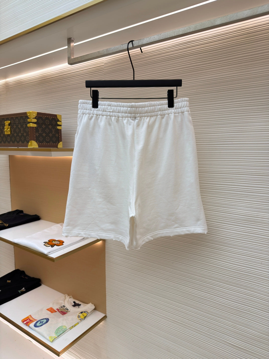 BALENCIAGA 26S SHORTS 057