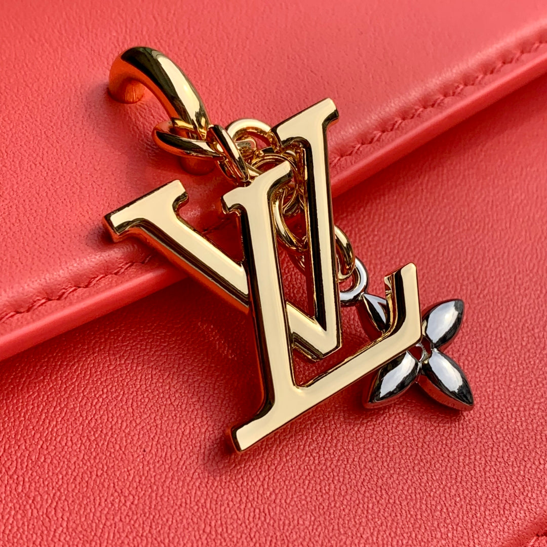 WALLET ON CHAIN BLOOM 20 IN SWEET CORAL CALFSKIN