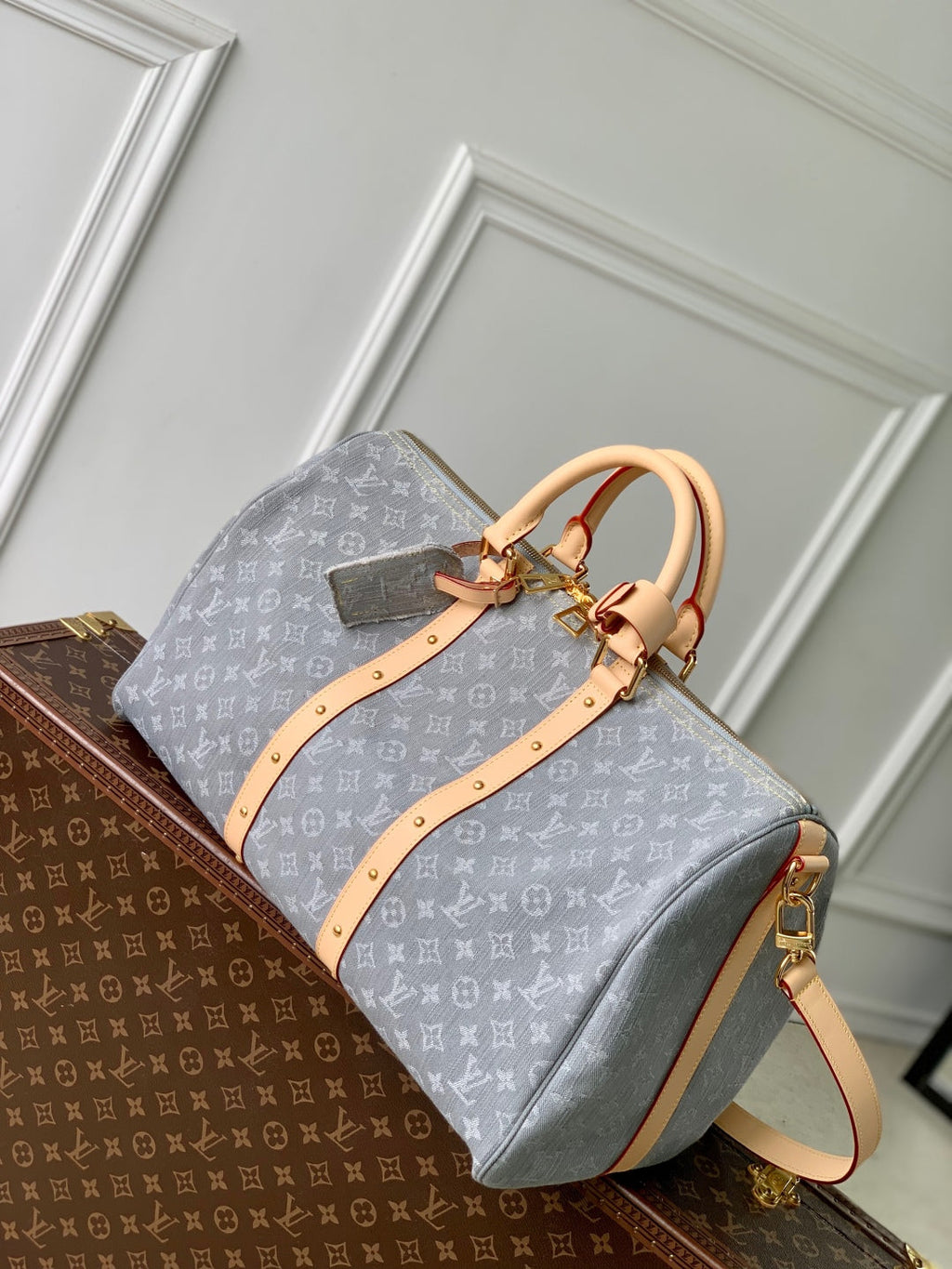 KEEPALL BANDOULIÈRE 45 IN GREY MONOGRAM DENIM LIGHT BROWN CALFSKIN