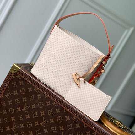 ROMANCE ALL IN BB 25S 18 IN DUNE MONOGRAM DAMIER CALFSKIN