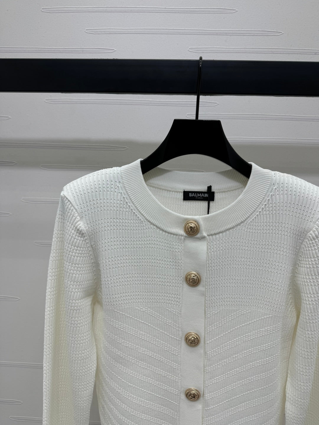 BALMAIN 25S KNITTED ROUND NECK LONG SLEEVE CARDIGAN 264243