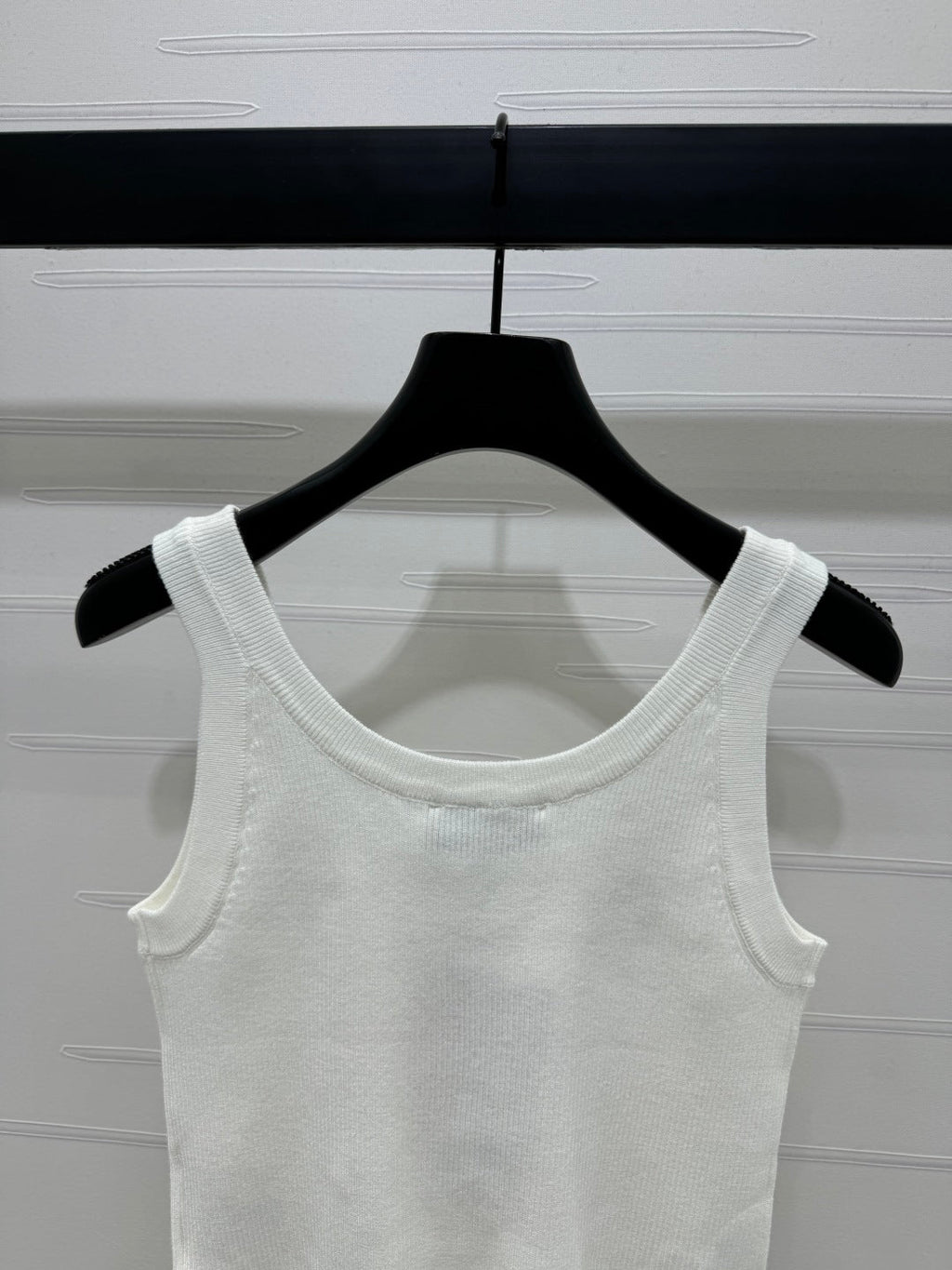 MIU 25S 3D RHINESTONE TANK TOP 264255