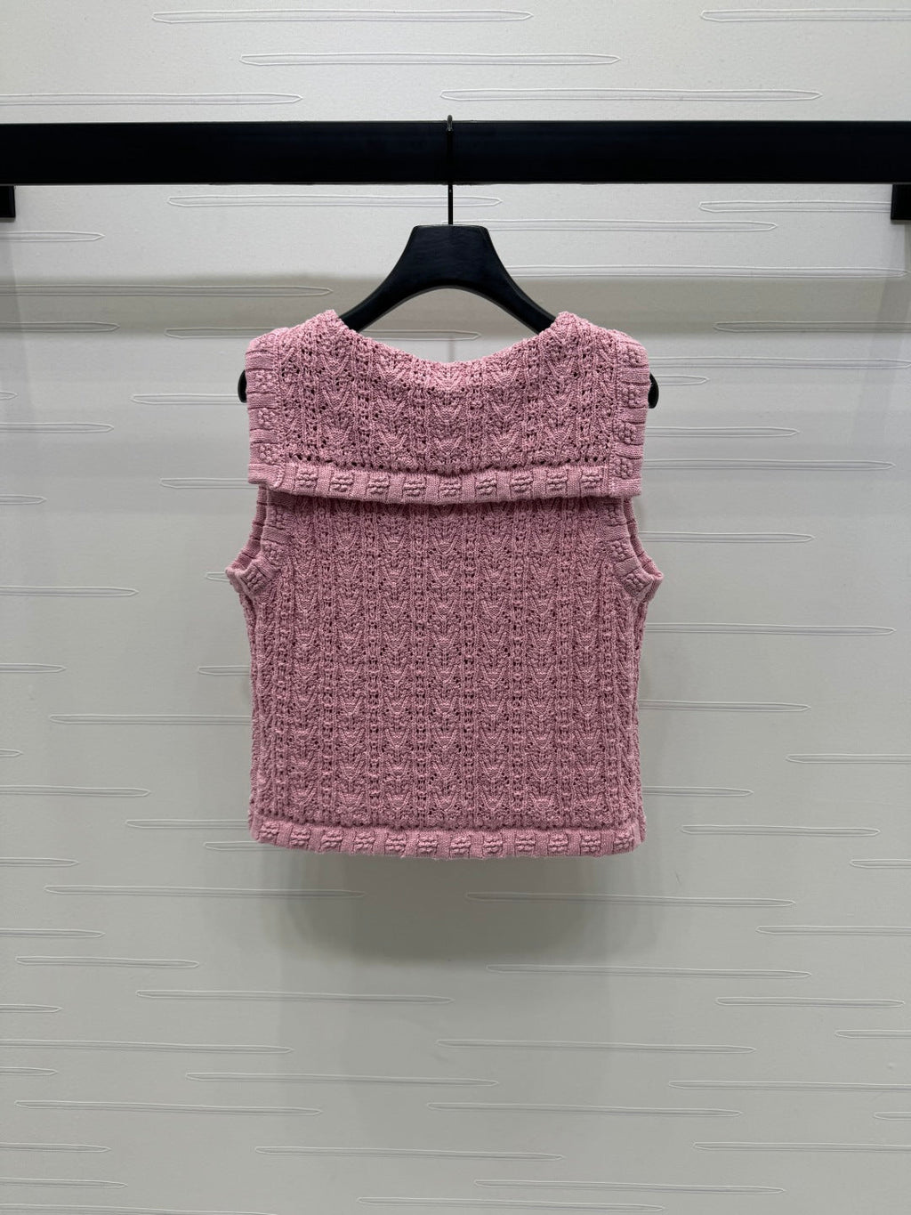 CHANEL 25S CROCHET SLEEVELESS VEST 264180