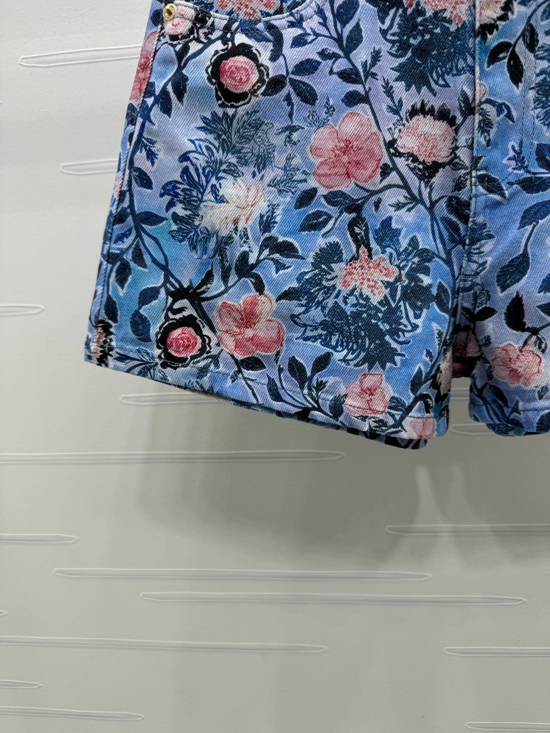 LV 25S PRINTED DENIM SHORTS 264196