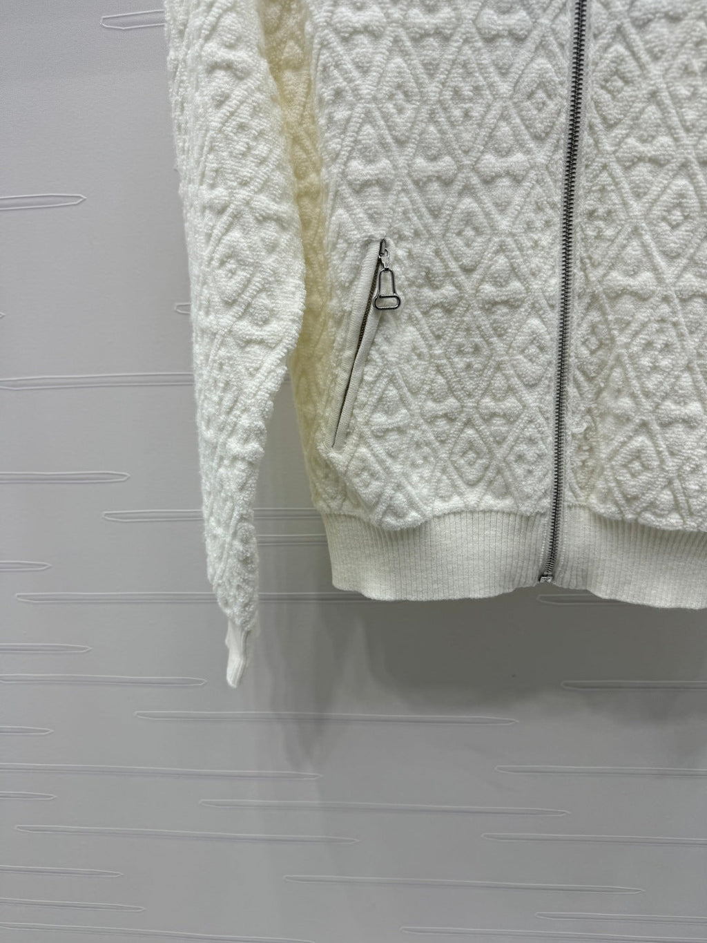 LV ZIP-UP LONG-SLEEVE KNIT CARDIGAN 274960