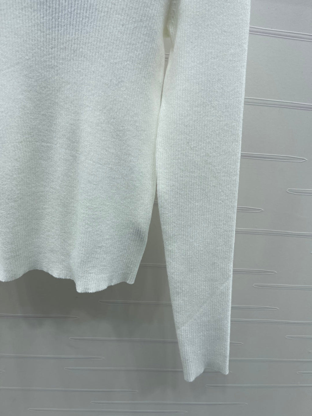 LV 25S LOGO-EMBROIDERED SWEATER 0088