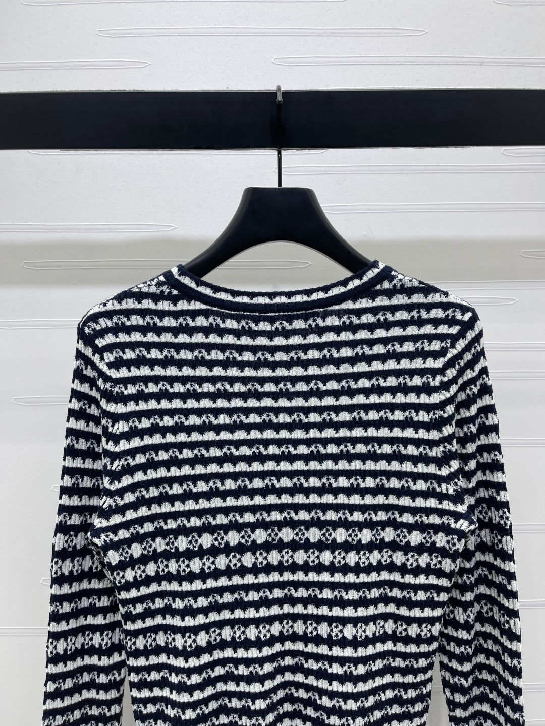 LV 25S SWEATER 0020